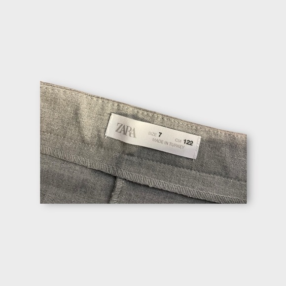 Zara Gray Pleated Skirt - Picture 2 of 4